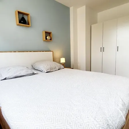Le Nid Douillet D'angelique Et David Avec Parking Apartment